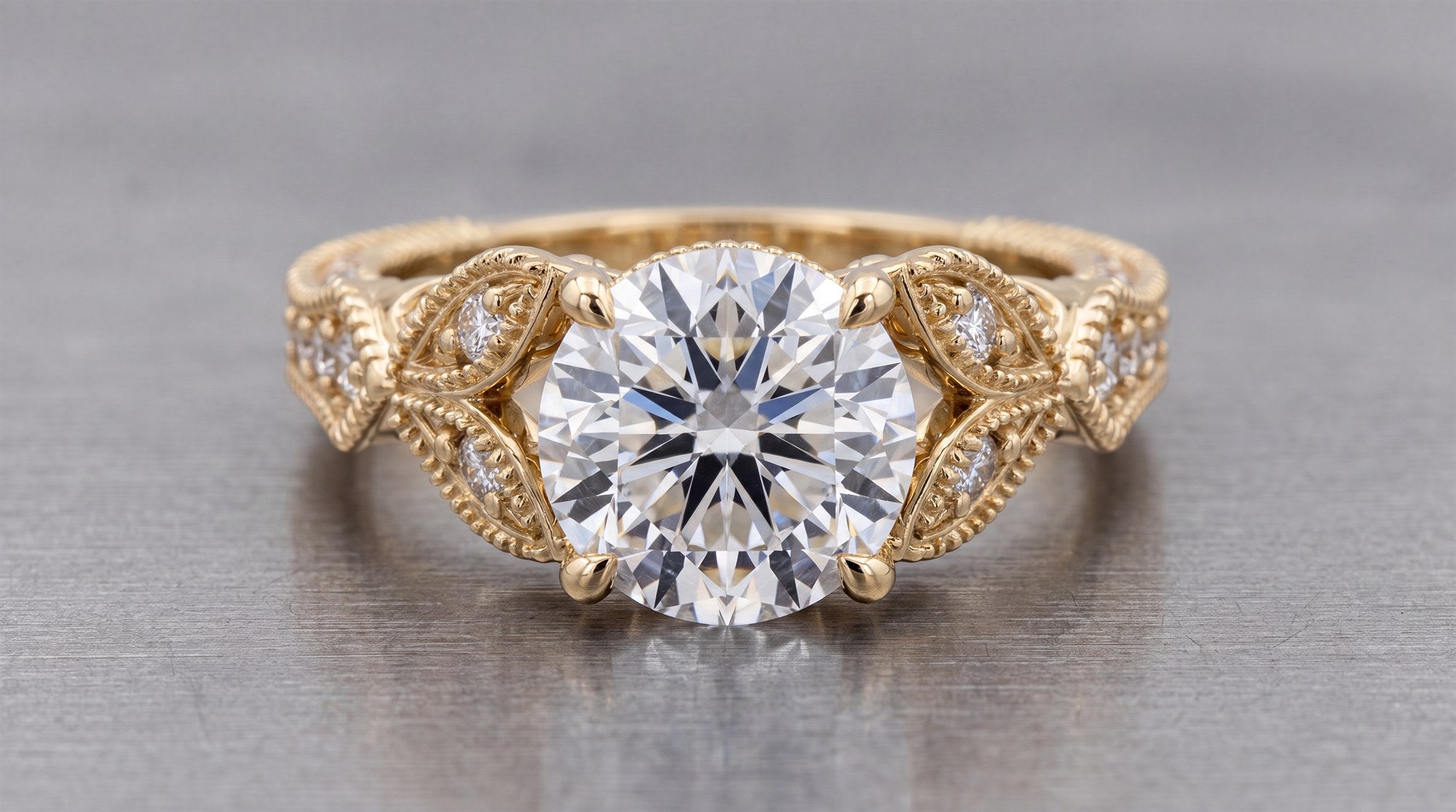 Diamant ovale ou rond : lequel choisir ?
