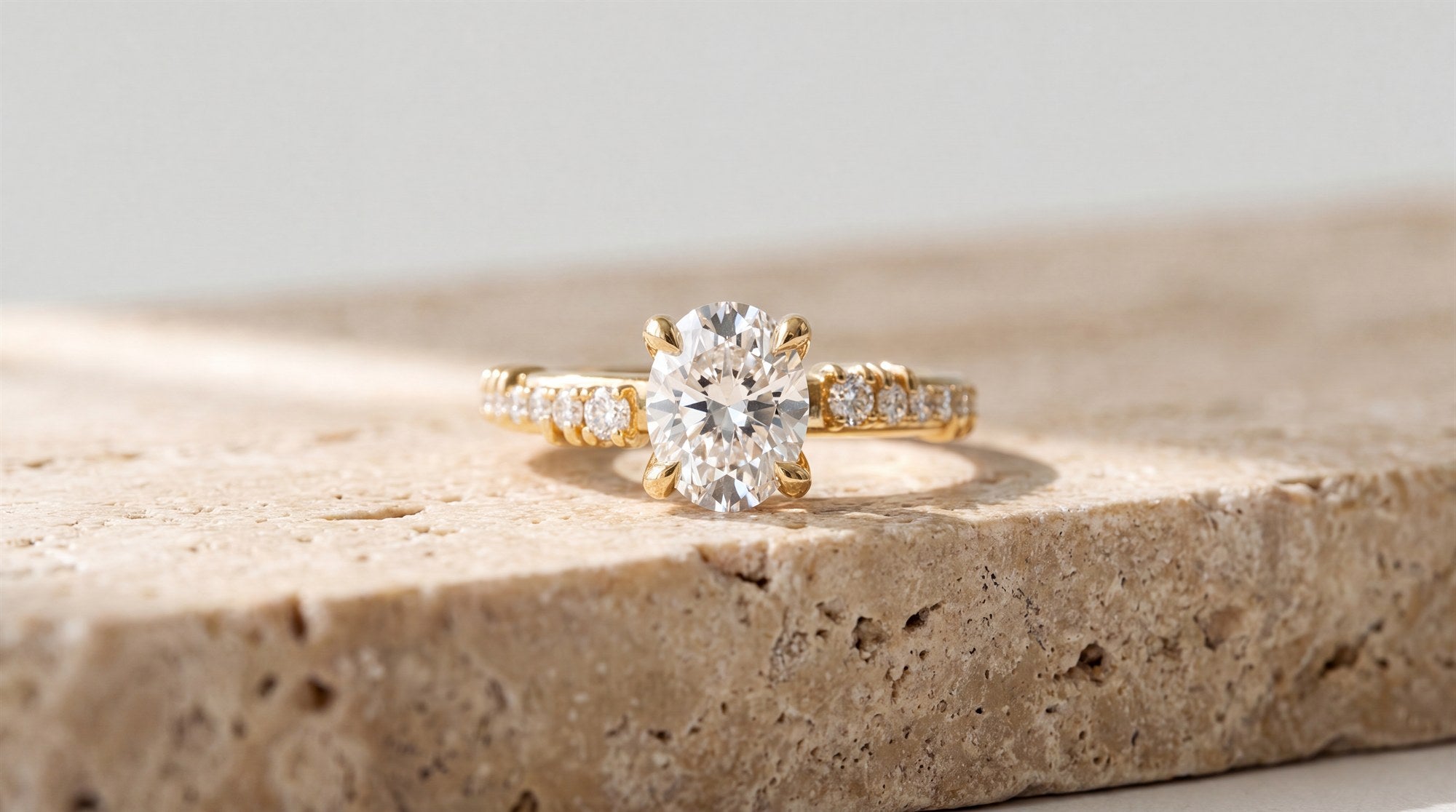 What Is an Oval Cut Diamond? The Complete Guide