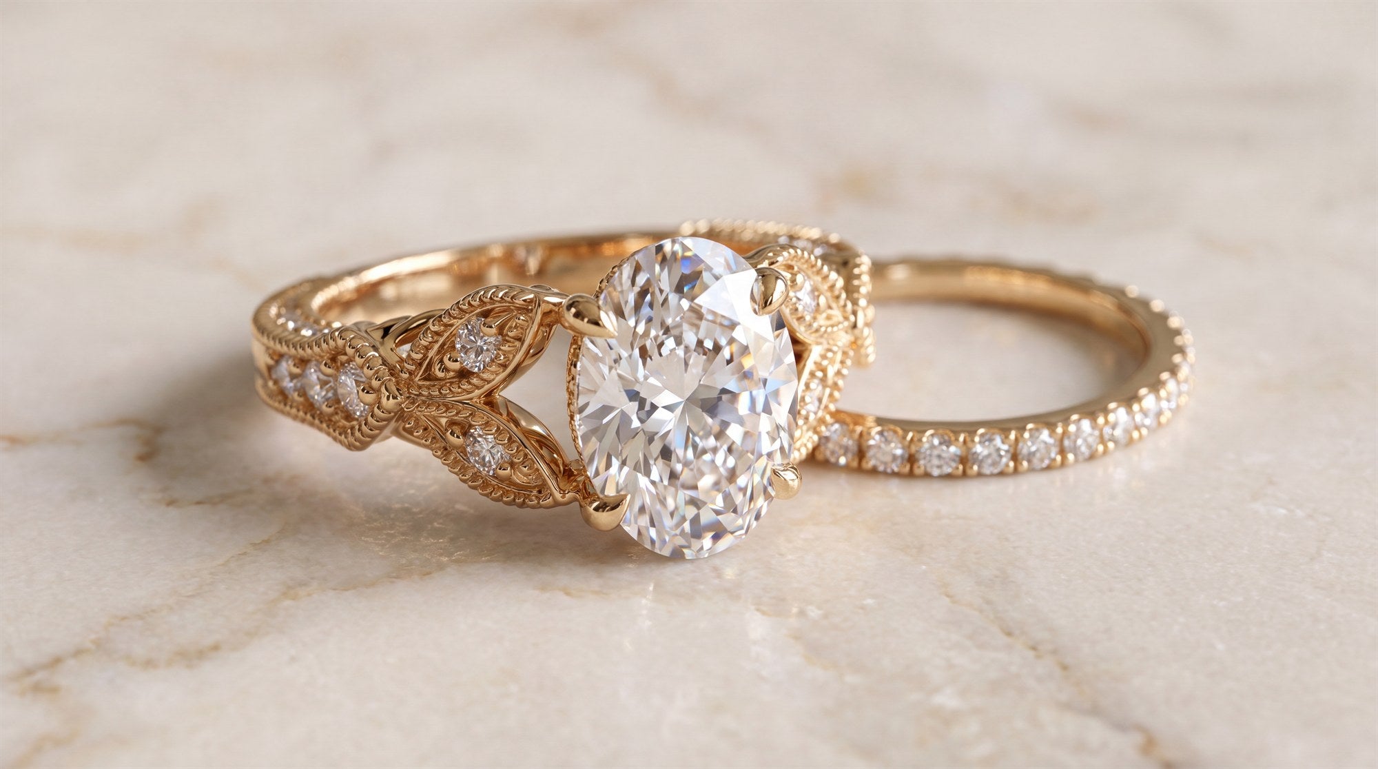 Welcher Ehering passt zu einem Diamanten im Ovalschliff?