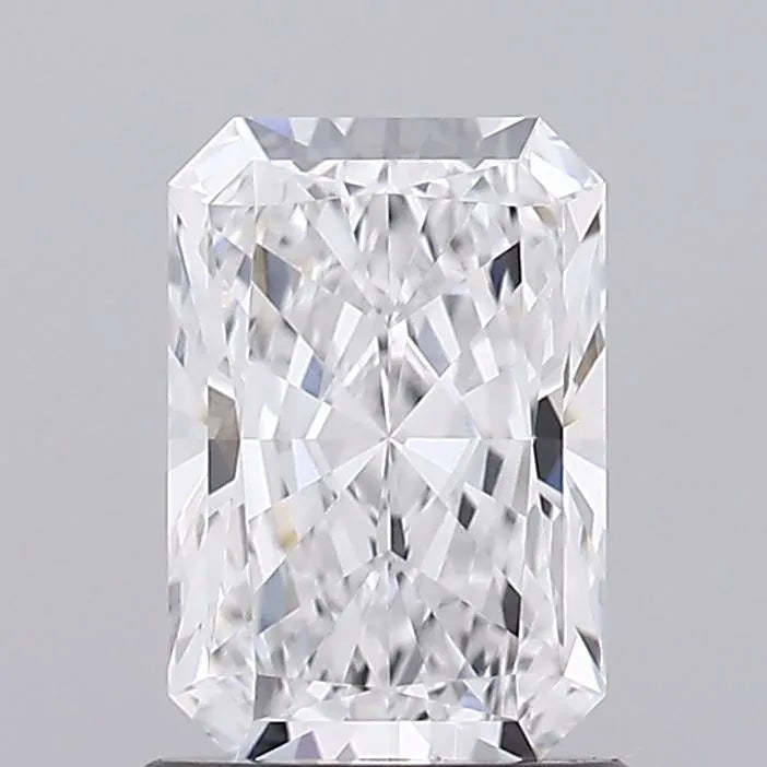 1.05 A close up of a rectangular cut clear diamond