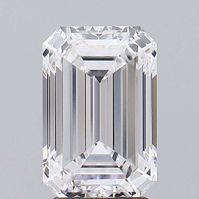 2.86 Emerald-cut diamond with step cuts and bright facets against a neutral background.