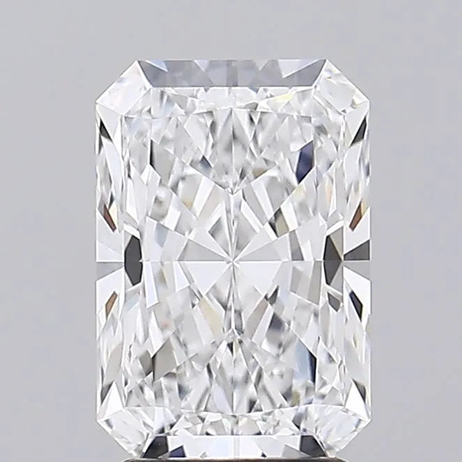 2.89 A radiant cut diamond showcasing its intricate faceting against a grey background.