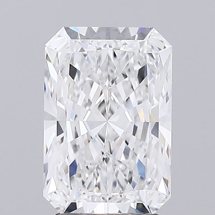 2.92 A radiant cut diamond with intricate faceting against a grey background.