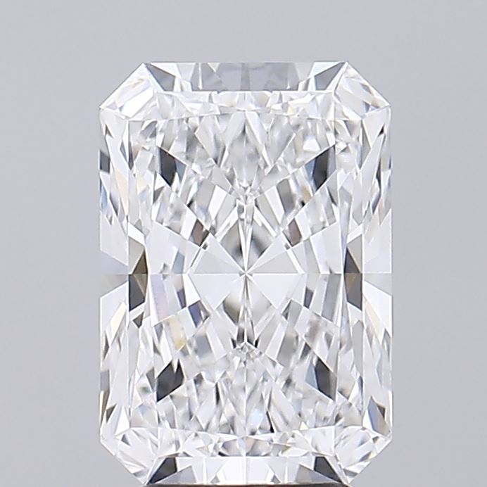 4.09 Rectangular diamond with intricate facets and symmetrical patterns.