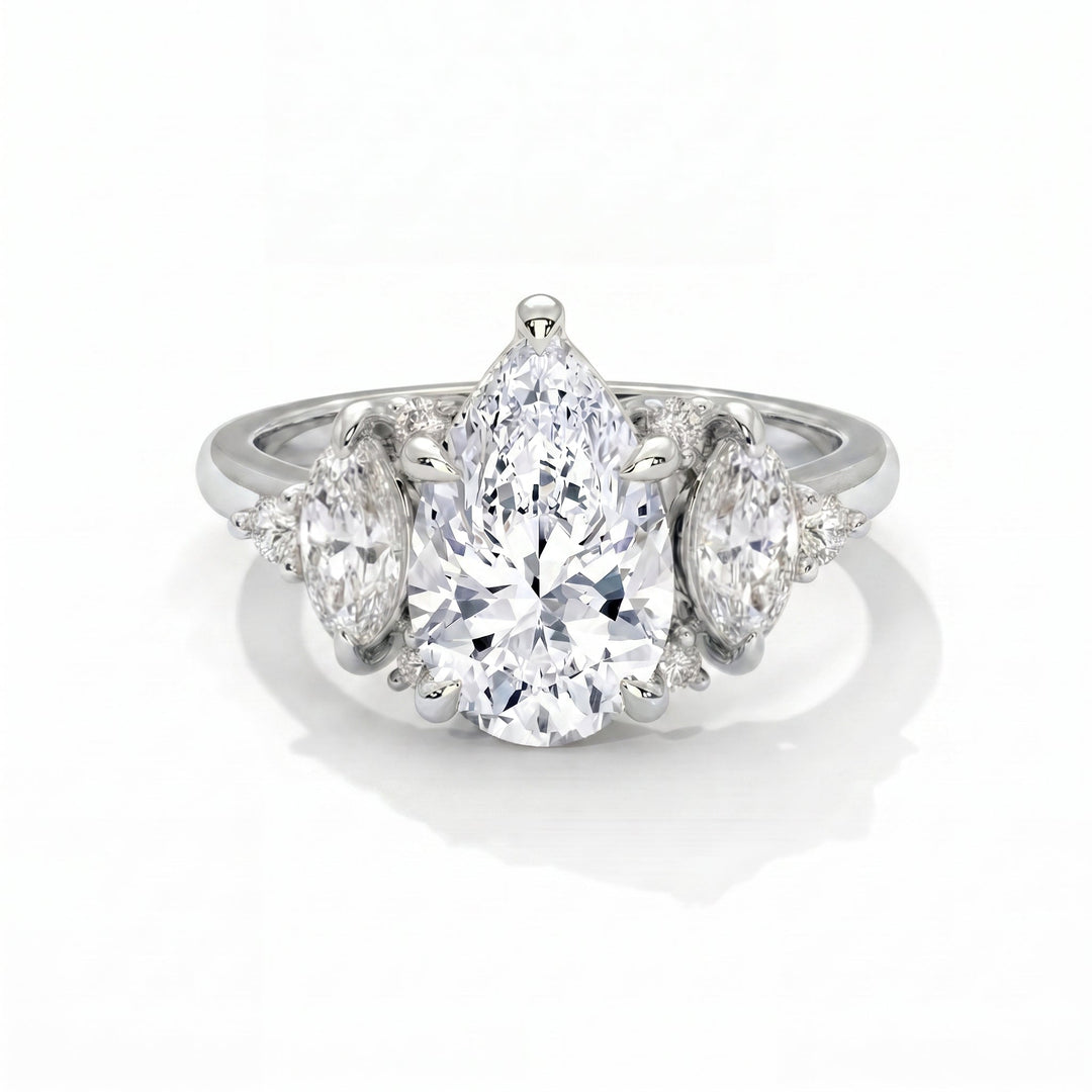 Diora Setting Pear White Gold Front