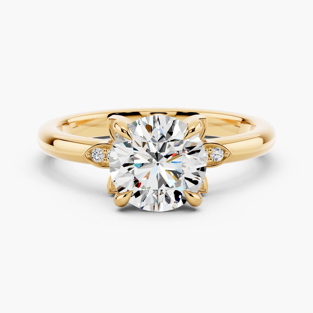 Round yellow gold setting, undefined view