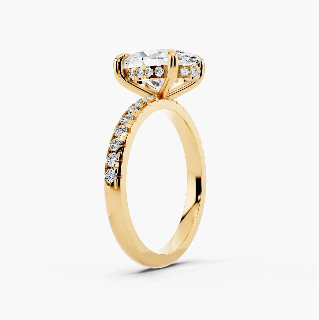 Oval yellow gold setting, angled view