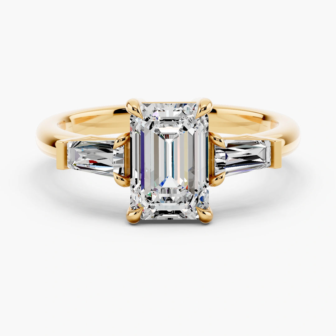 Emerald yellow gold setting, undefined view