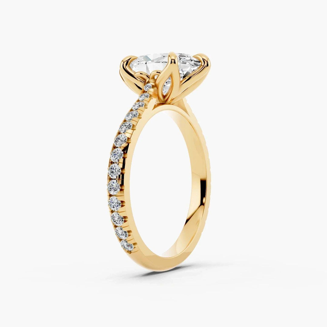 Oval yellow gold setting, angled view