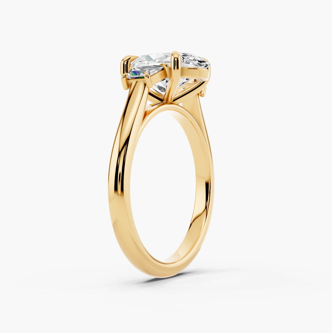 Oval yellow gold setting, angled view