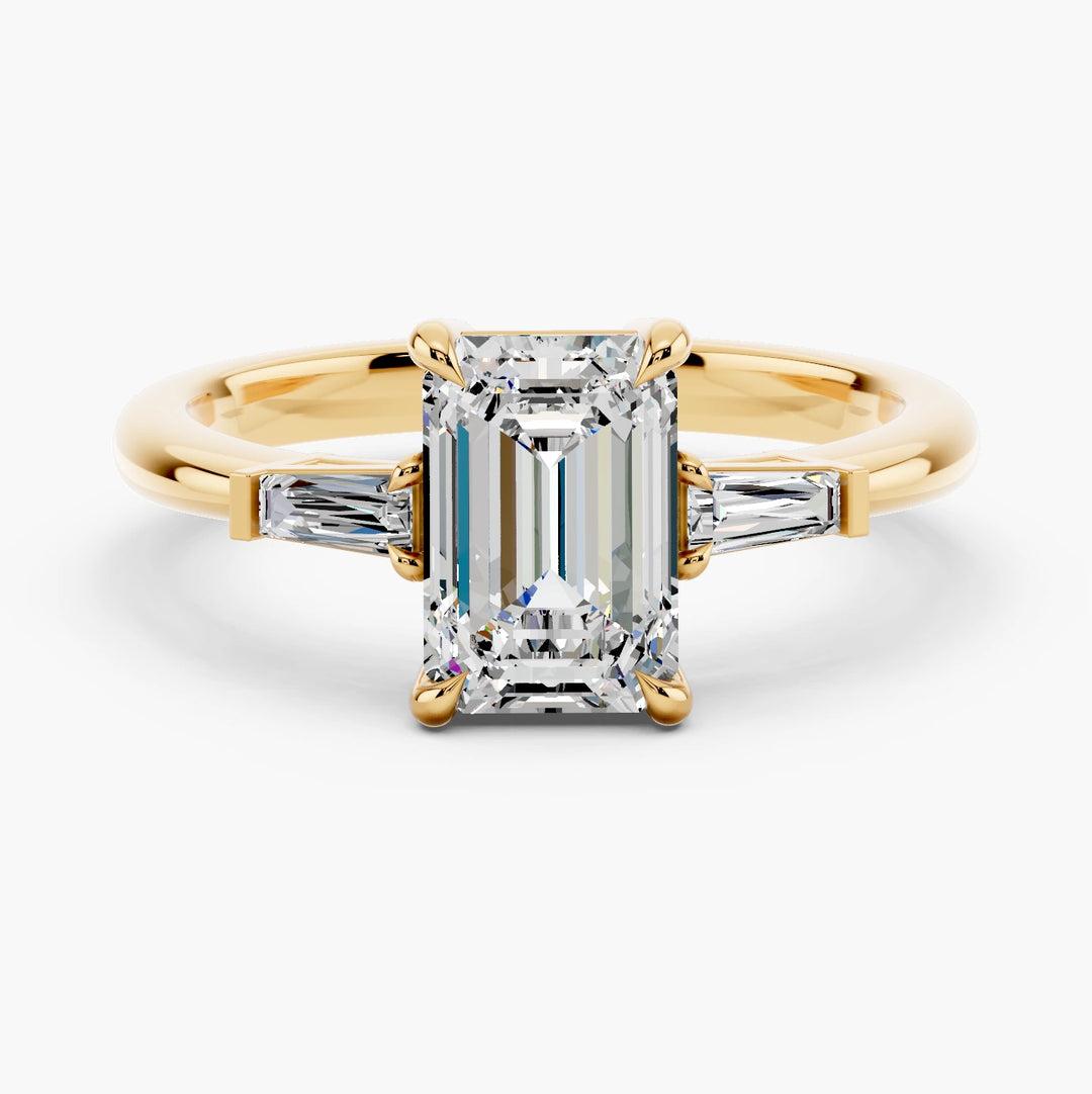 Emerald yellow gold setting, undefined view