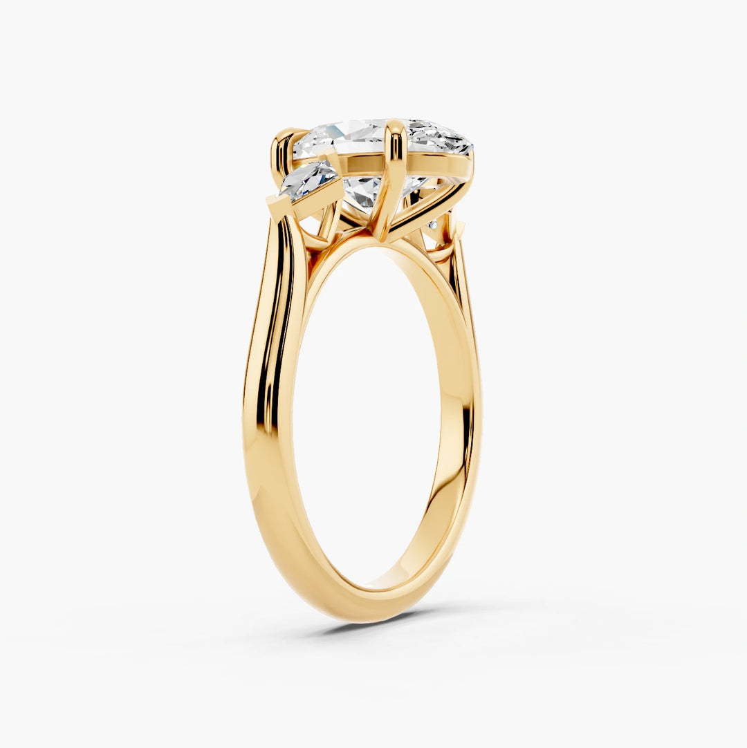 Oval yellow gold setting, angled view