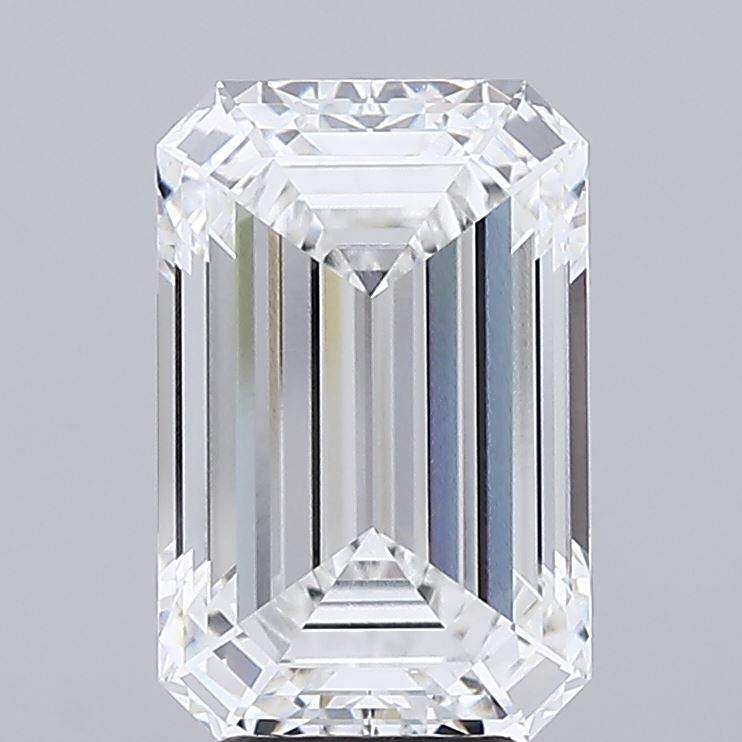 5.31 carat Emerald cut IGI certified lab grown diamond close-up