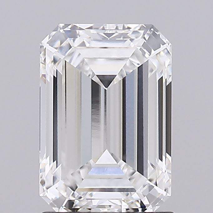 1.58 Carat Emerald IGI Certified Lab Grown Diamond gemstone close-up