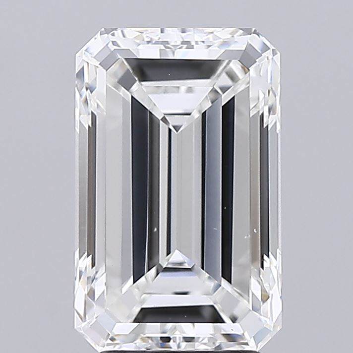 3.7 Carat Emerald IGI Certified Lab Grown Diamond gemstone close-up