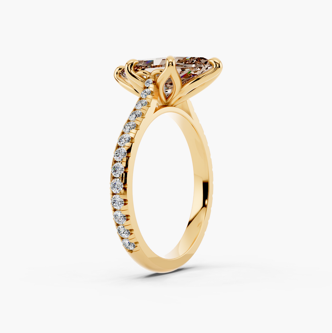 Étoile Tulip Champagne Setting Dutch Marquise cut engagement ring in 14k Yellow Gold persp